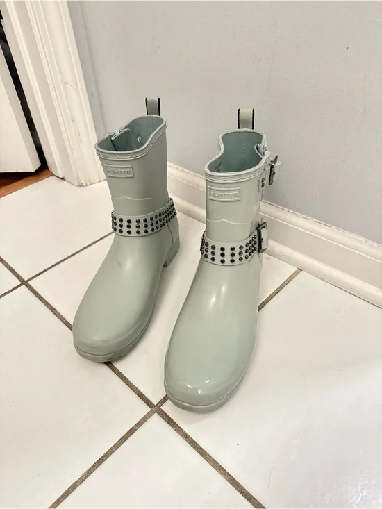 Hunter Studded Strap Short Rain Boots - Sage Green