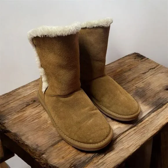 Minnetonka Suede Shearling Boots in Chestnut #85711 Size 8
