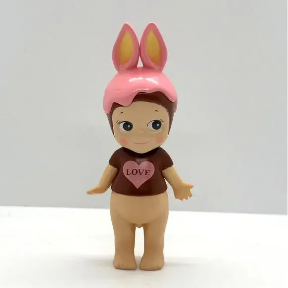 New Kewpie/Angel Collectible Mini Figure, Rabbit with Love Shirt Open Blind Box