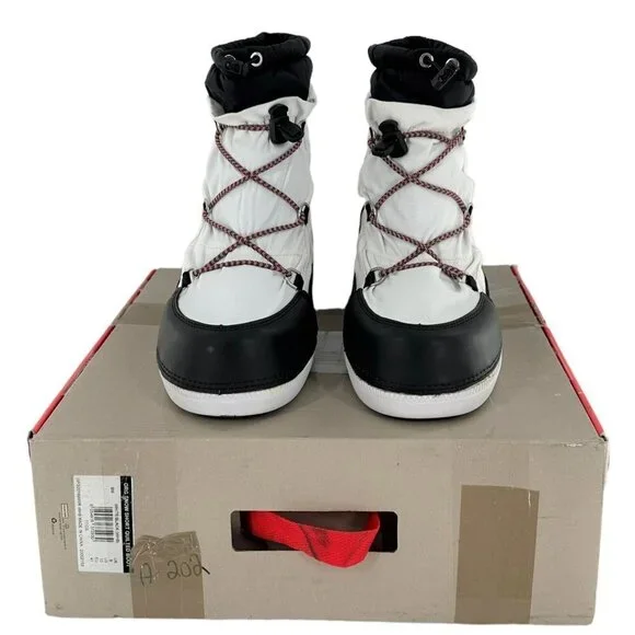 NEW in Box HUNTER White Short Quilted Snow Boots Women's Size 10
