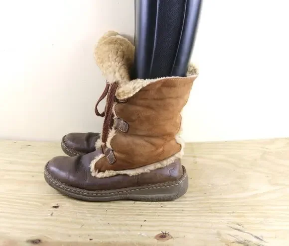 Born Boots Womens 10 Nome Shearling Lined Brown Leather Lace Up Shoes