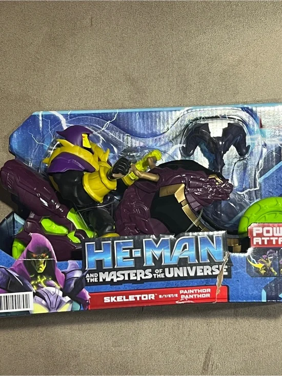 Masters of the Universe Power Attack Vehicle Skeletor Panthor Cycle He-Man 2021