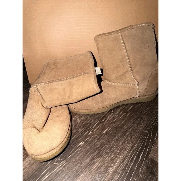Xhilaration Womens Tan Faux Suede‎ Shearling Lined Mid Calf Boots Size 8