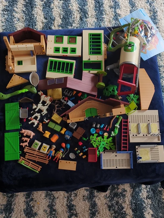 Playmobil Farm 5119( Discontinued 2015), Plus Extra Accessories