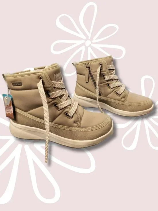 SKECHERS NWT Waterproof Tahoe Boots Size 6.5 Taupe