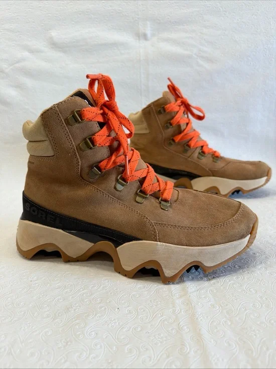 Sorel Kinetic Impact Conquest Waterproof Snow Boots Womens 9 Suede Beige Leather