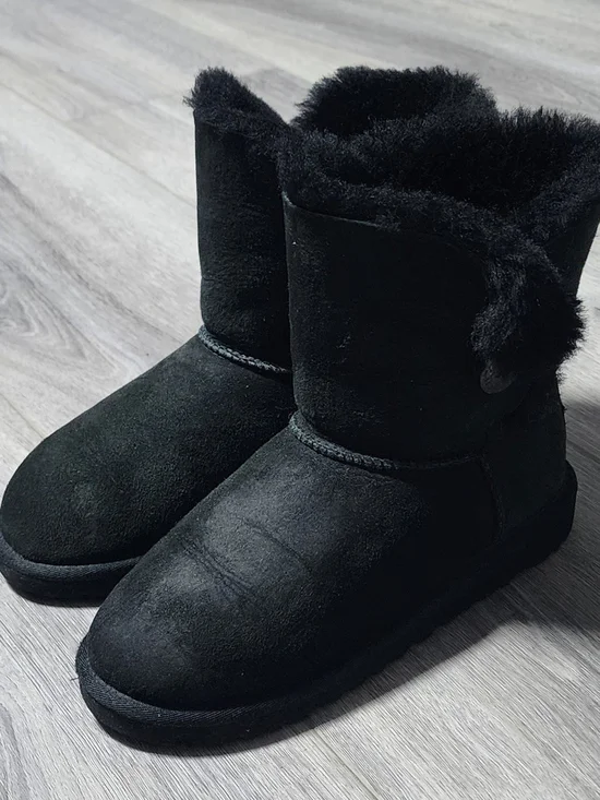 UGG Australia Mini Bailey Button Short Black Suede Boots Womens Size 5