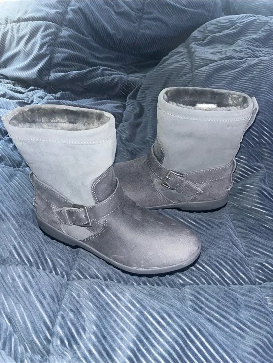 Women’s Sperry Grey Suede Faux-Fur Lined Ankle Boots