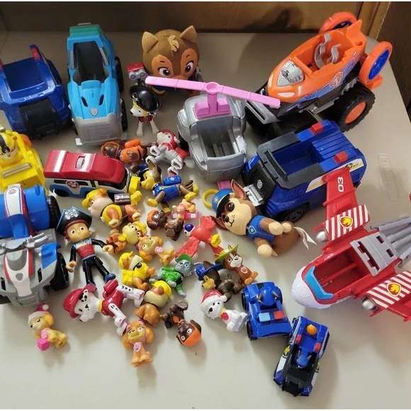 PAW Patrol  Characters & Vehicles dogs figures mixed lot Puppies Plane