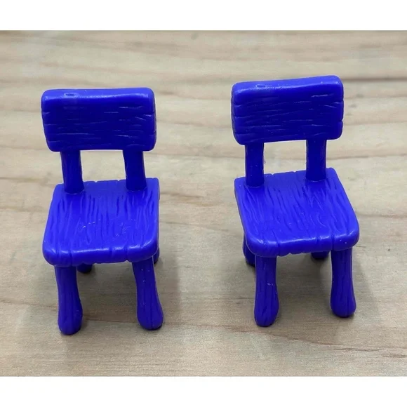 Disney Miniature Purple Dollhouse Sized Winnie The Pooh‎ Chair