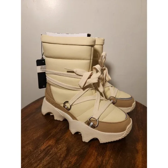 SOREL KINETIC IMPACT NXT WATERPROOF MID BOOT - SIZE: WOMEN 5.5 - HONEY WHITE