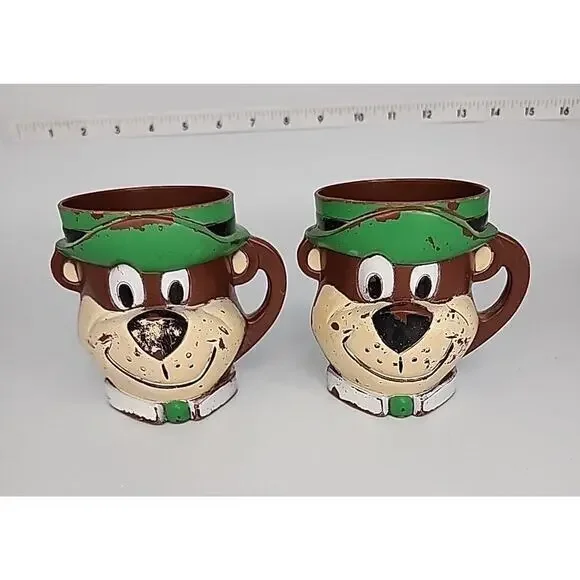 YOGI BEAR Vintage 1961 Cup/Mug Plastic Hanna Barbera F&F Mold Die Works Lot of 2