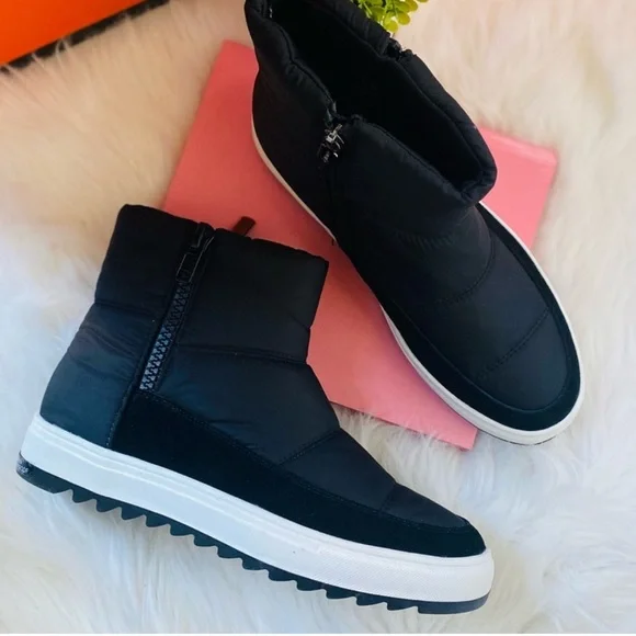 NWT Blondo Samarie Quilted Waterproof Boots
