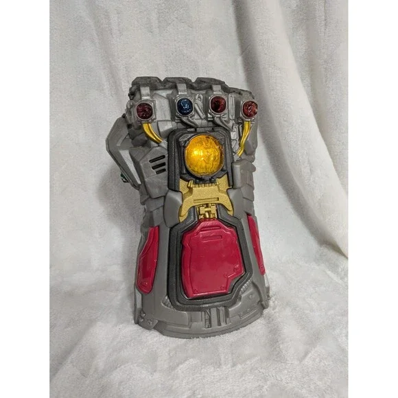 Marvel Avengers Endgame Red Infinity Gauntlet Electronic Fist w/Light & Sounds