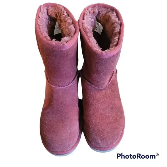 Koolaburra by Ugg boots in a desert rose color