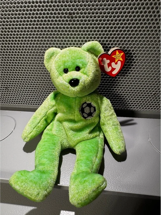 TY Beanie Baby Kicks