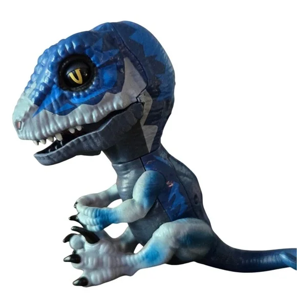 Jurassic World Baby‎ Blue Raptor Mattel Dinosaur Figure Toy Kids