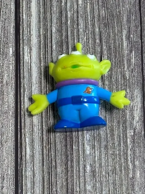 Disney Pixar Toy Story Pizza Planet Alien Figure PVC Cake Topper Toy 1.5”