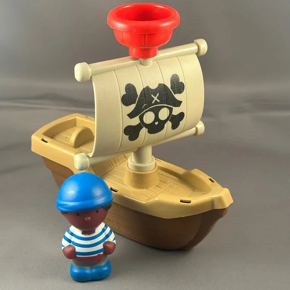 Kidoozie‎ Rockin Pirate Ship Boat Crows Nest Jolly Roger Sail with sailor figure