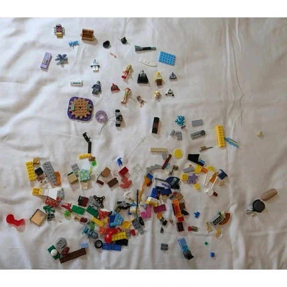 LEGO Friends Jungle Rescue Base 41424 Incomplete Lot - Parts/Figures/Minidolls