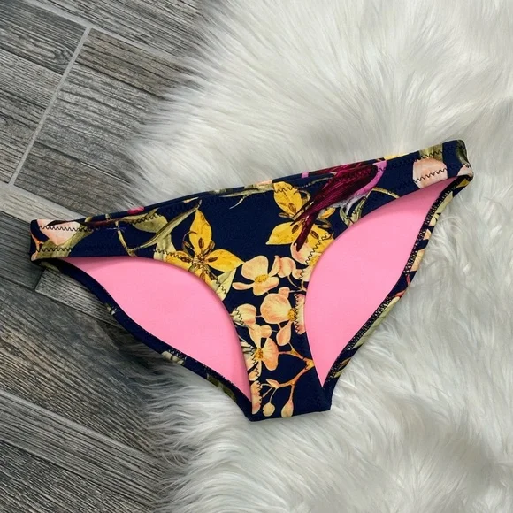 TRIANGL Swimwear Floral Bikini Bottom