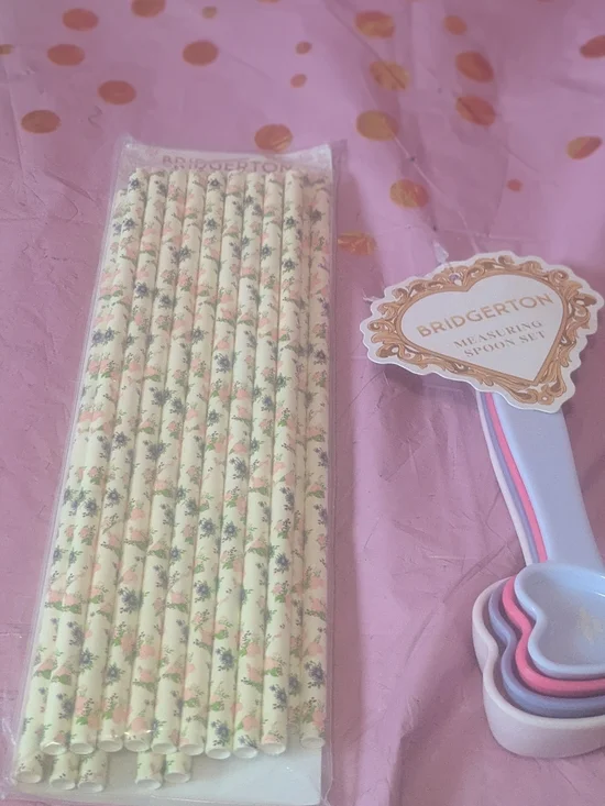 Bridgeton Cream Floral Paper Straws – Elegant Party Pack