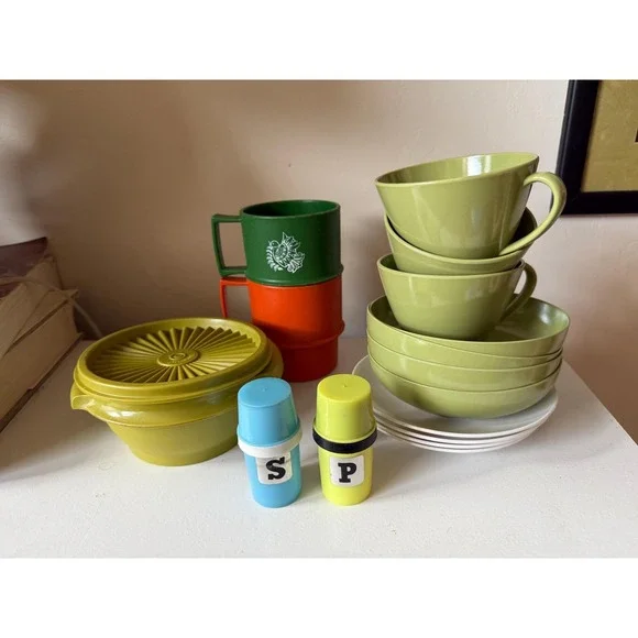 Lot of Vintage Plastic Kitchen Items Cups, Saucers, Tupperware, Salt and Pepper