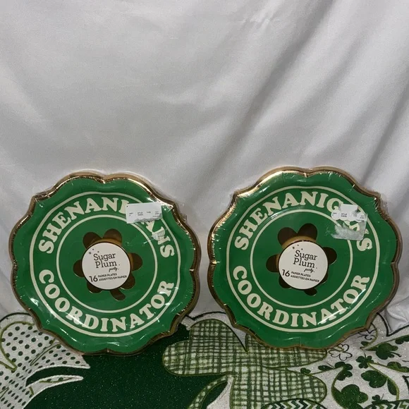 St Patricks Day Set of 2 16ct Shenanigans Coordinator Plates