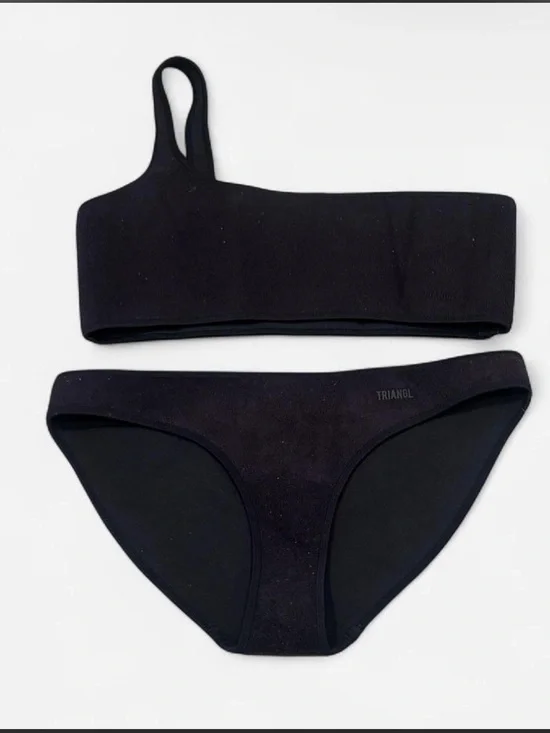 triangl swimwear Black Asymmetric One-Shoulder Bikini