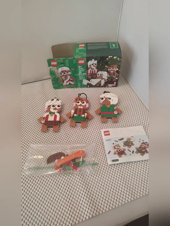 Lego 40642 Gingerbread Ornaments Building Toy Set Christmas Gently Used