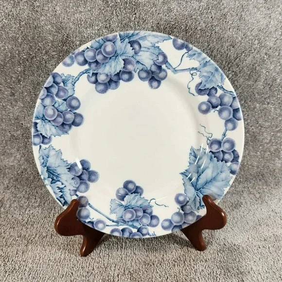 Pier 1 Dinner Plate White Blue Grapes Vineyard England Ceramic