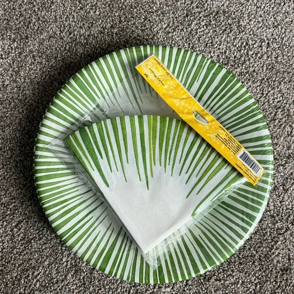 Green and White Palm Leaf Plate Set 16 napkins 14 paper plates