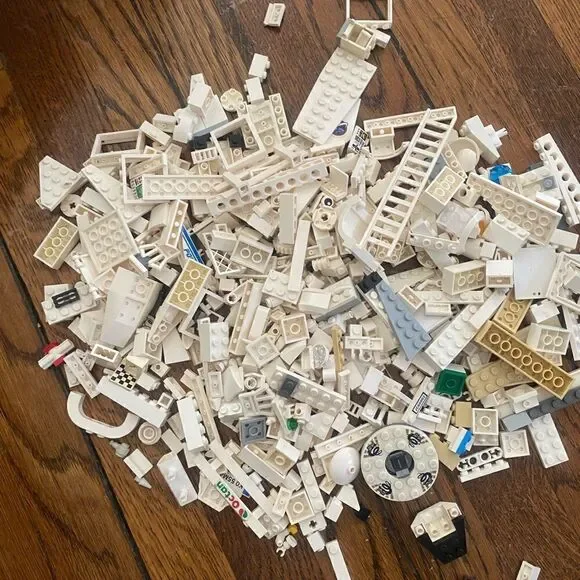 LEGO Mixed Pieces white 1lb
