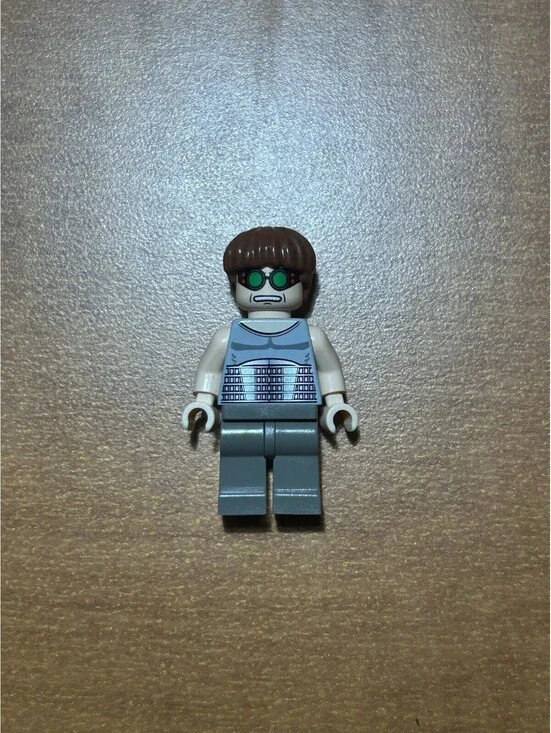 LEGO Doc Ock spd016 Spider-Man Minifigure No Arms 4857 Used