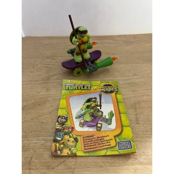 Mega Bloks TMNT Half-Shell Heroes‎ Donnie Skateboard Donatello Figure Set