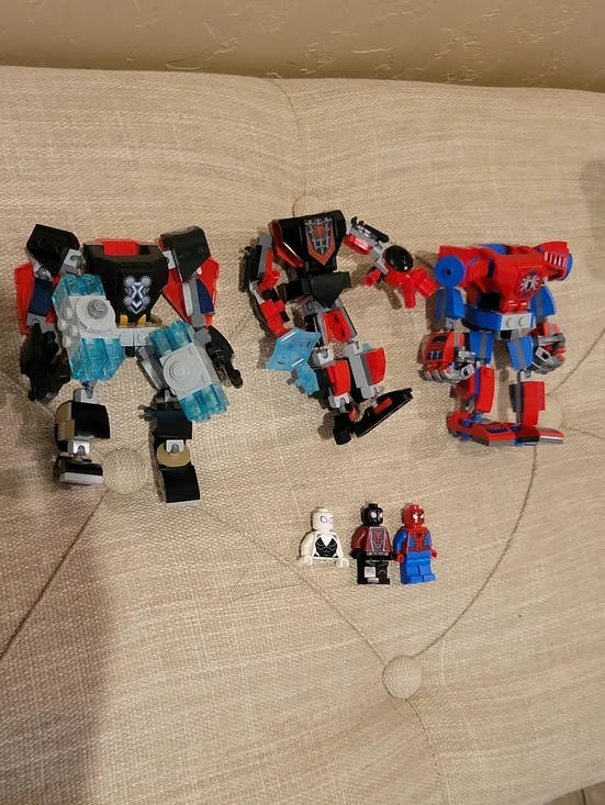 LEGO✨️3 Buildable Superhero Mechs with 3 Minifigures - Red, Blue, Black