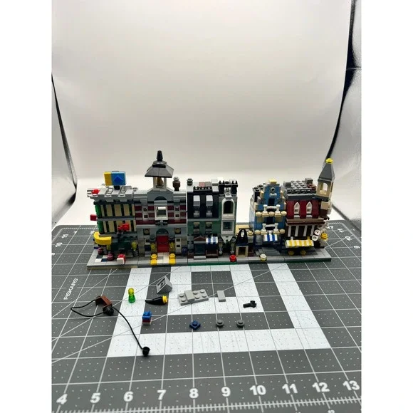 LEGO Creator Expert Mini Modulars 10230 Set No Box No Manual 5 Buildings