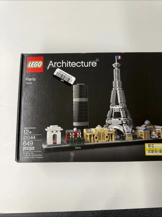 NEW Lego Architecture Paris 21044