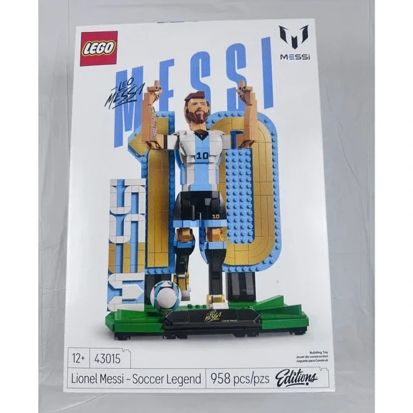 LEGO 43015 Lionel Messi Soccer Legend 2-in-1 Building Set 958 Pcs Factory Sealed