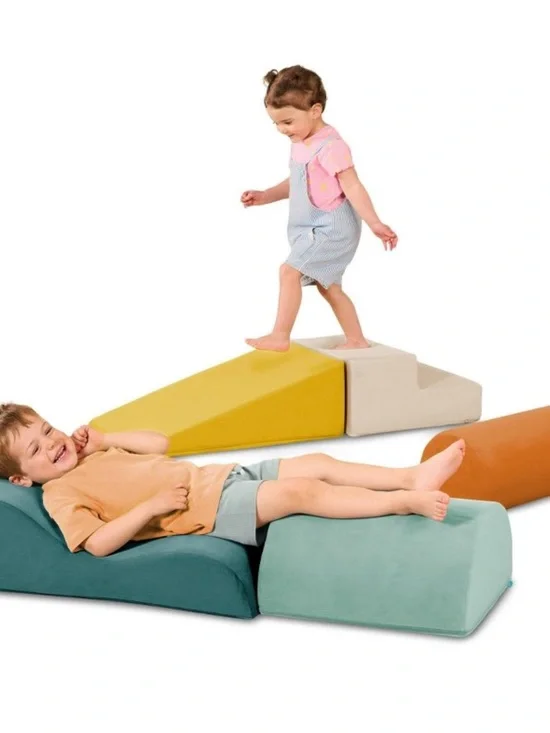 TARGET B. TOYS FOAM BUILDING SHAPES
