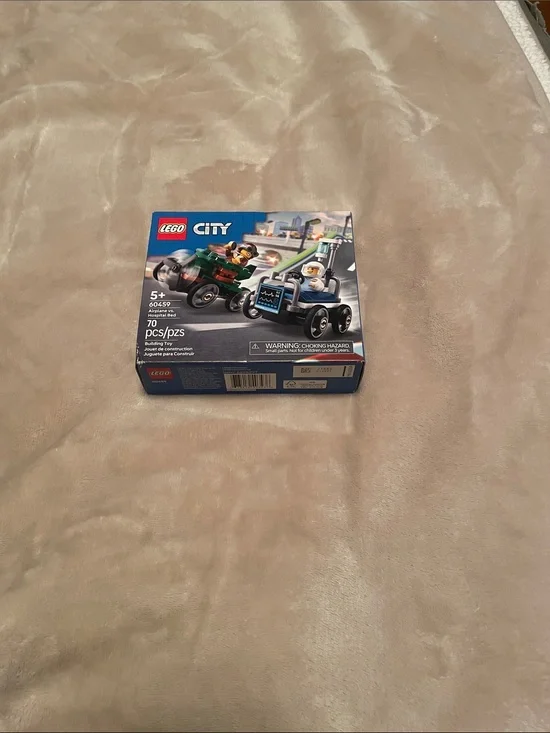 Green and Blue Police Chase Building Set - 70 pcs