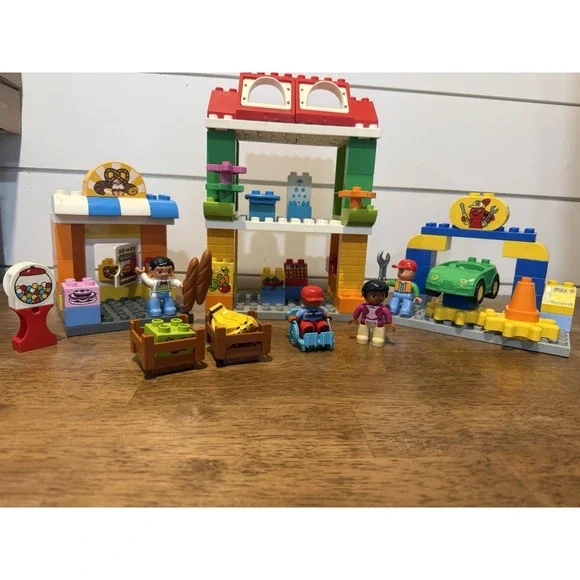 Duplo High Street 10836‎