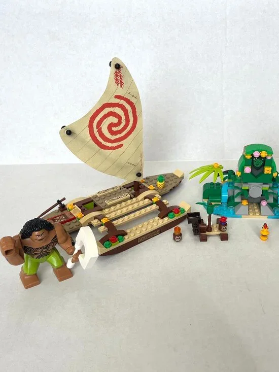 LEGO Moana’s Ocean Voyage 41150 RETIRED
