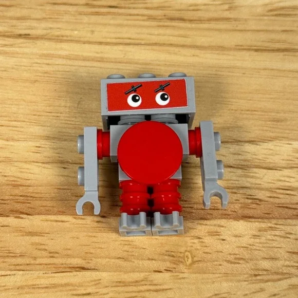 LEGO Brickfest 2023‎ Robot Mini Figure Exclusive Limited Edition