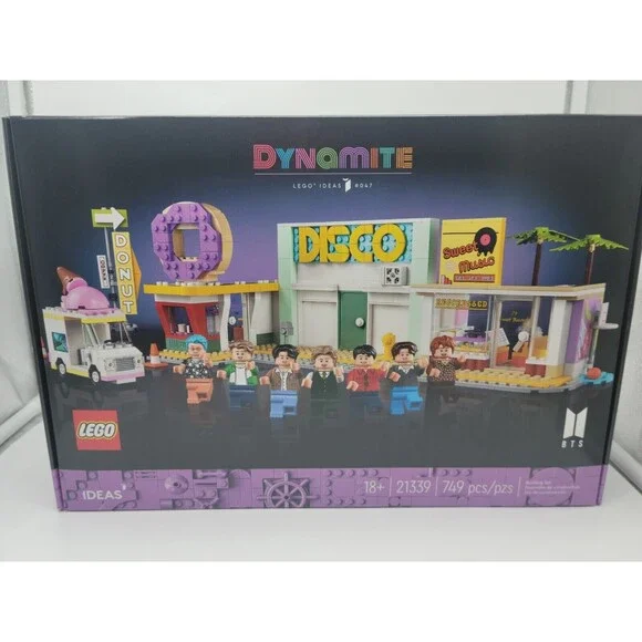LEGO IDEAS BTS DYNAMITE (21339) Music Video Set. IN HAND