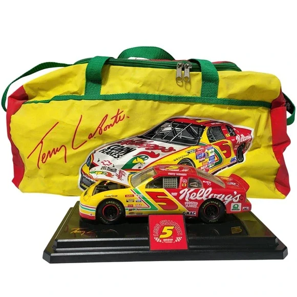 Terry Labonte 1996 Kellogg's 5 Diecast 1:24 Car and Duffle Bag Racing Champions