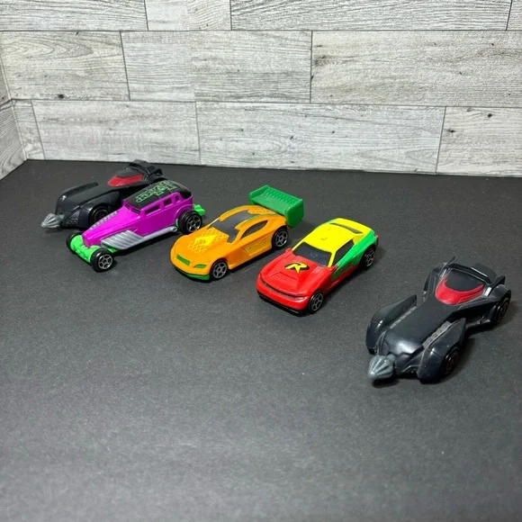 Vintage DC comics hot wheels car lot of‎ 5
