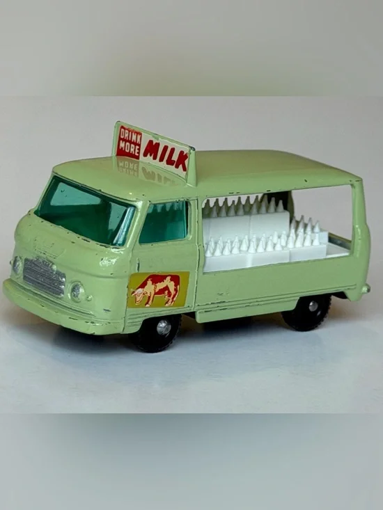 V Vintage Matchbox No. 21 Commer Bottle Float Drink More Milk Lesney England