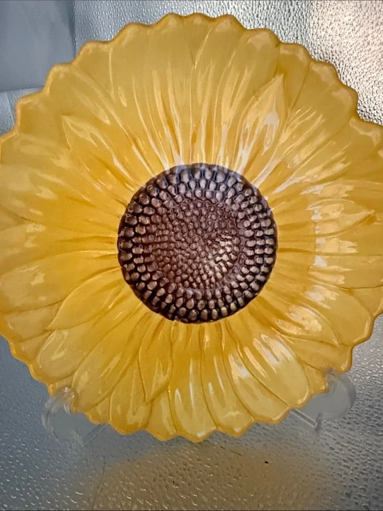 Vintage Pier 1 Sunflower Ceramic 3D Sunflower Plate