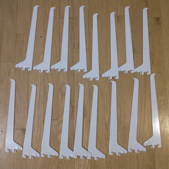 17 Pcs Of 10 in. Light Duty Shelf Bracket- White